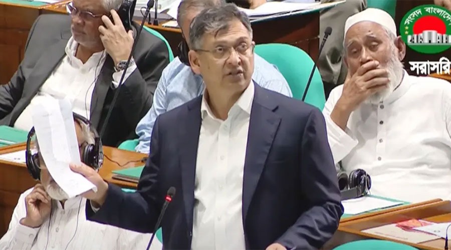 বিসিবিতে বাপের দোয়া মায়ের দোয়া কমিটি করিনি, হাসনাতের প্রশ্নের জবাবে স্বরাষ্ট্রমন্ত্রী