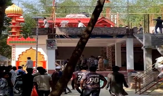 কুষ্টিয়ায় পীরের আস্তানায় হামলা-আগুন, আস্তানার প্রধান নিহত