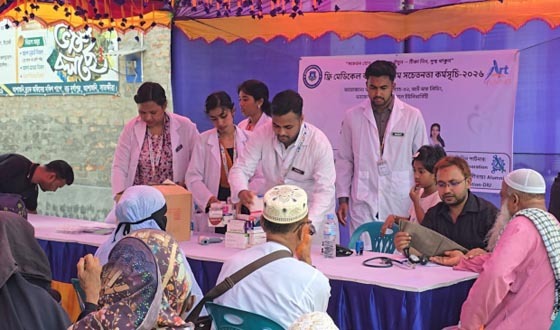 আশাশুনিতে ফ্রি মেডিকেল ক্যাম্প ও হাম সচেতনতা কর্মসূচি