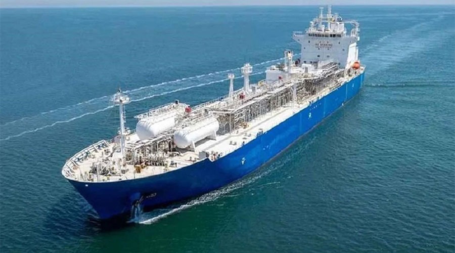 ১ লাখ ৪১ হাজার টন ডিজেল নিয়ে চট্টগ্রামে আসছে চার জাহাজ