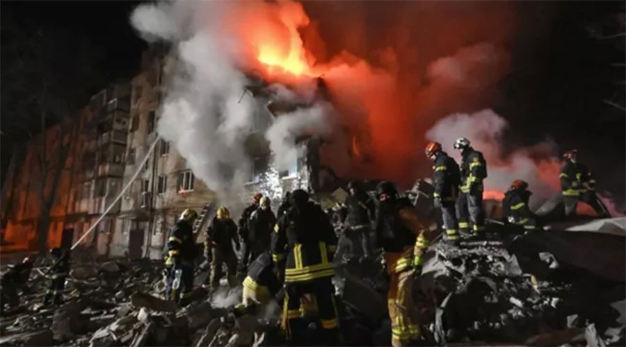 ইউক্রেনে রাশিয়ার ড্রোন ও ক্ষেপণাস্ত্র হামলা, নিহত অন্তত ১৭