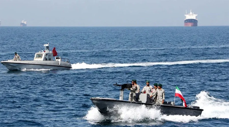 আবারও হরমুজ প্রণালি বন্ধ ঘোষণা ইরানের