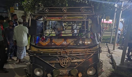 ময়মনসিংহে সড়ক দুর্ঘটনায় নারী ও শিশু নিহত