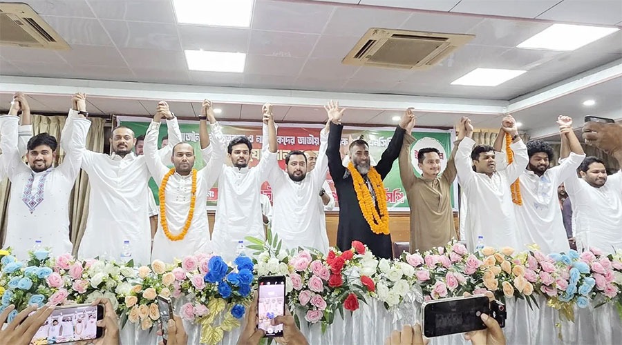 এনসিপিতে যোগ দিলেন যুবদলের সাবেক নেতা ইসহাক, ফ্লোরা, রনি ও কাফি