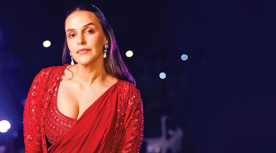 রুদ্ধশ্বাস অভিজ্ঞতার কথা বর্ণনা করলেন নেহা ধুপিয়া