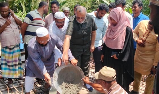 ঝিকরগাছায়  ব্রীজ নির্মাণ উদ্বোধন করেন এমপি ফরিদ