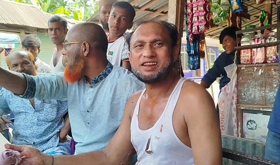 লক্ষ্ণীপুরে বিয়ে বাড়িতে চেয়ার নিয়ে সংঘর্ষে নারীসহ আহত ১০