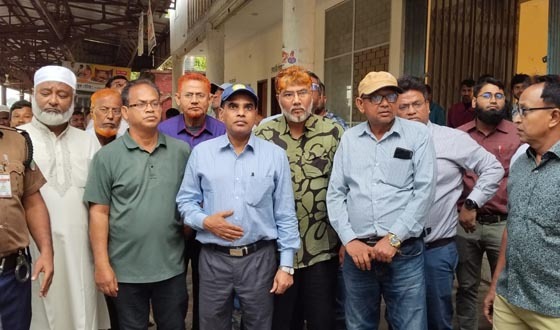 বিরামপুর রেল স্টেশন পরিদর্শন করলেন রেল ডিজি