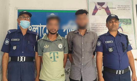 বাঘায় প্রতারণা ও সাজাপ্রাপ্ত আসামীসহ আটক ৫