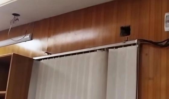 কালীগঞ্জে উপজেলা চেয়ারম্যানের তালাবদ্ধ কক্ষ থেকে এসি ও আসবাবপত্র উধাও