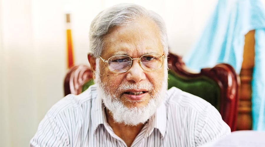 পাঁচ মামলায় সাবেক প্রধান বিচারপতি খায়রুল হকের জামিন বহাল