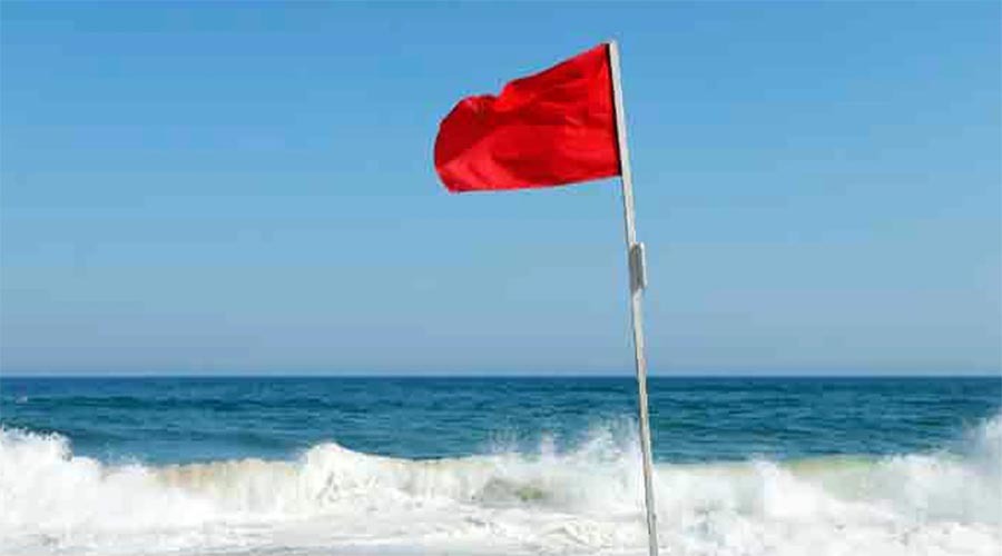 সমুদ্র বন্দরে ৩ নম্বর সতর্ক সংকেত বহাল, উপকূলের কাছে চলতে বলা হয়েছে ট্রলারকে