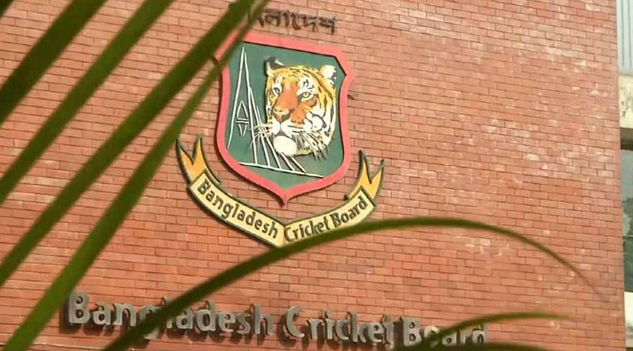 টিকিটের টাকা ফেরত পাবে দর্শকরা