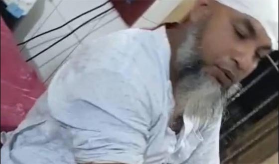 দৌলতপুরে সন্ত্রাসী হামলায় গ্রাম ডাক্তার জাহাঙ্গীর আহত