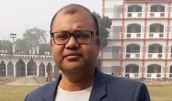 সিএনজি-মাইক্রোবাস সংঘর্ষে শিক্ষক নিহত