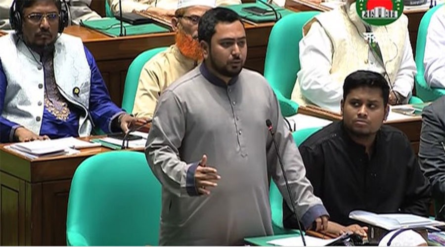 রাষ্ট্রপতিকে অপসারণ করে গ্রেফতার করা হচ্ছে না কেনো-প্রশ্ন নাহিদ ইসলামের