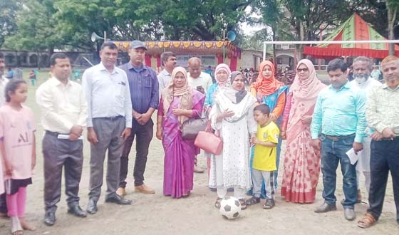 চিরিরবন্দরে ফুটবল টুর্ণামেন্টের ফাইনাল খেলা অনুষ্ঠিত