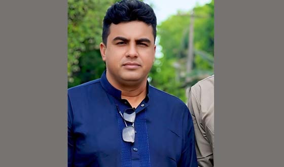 চেয়ারম্যান পদ ফিরে পেলেন আলাউদ্দিন আল আজাদ