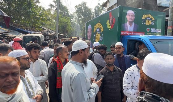 বাউফলে ‘হ্যা’ ভোটের নির্বাচনী প্রচারণা গাড়ীর উদ্বোধন