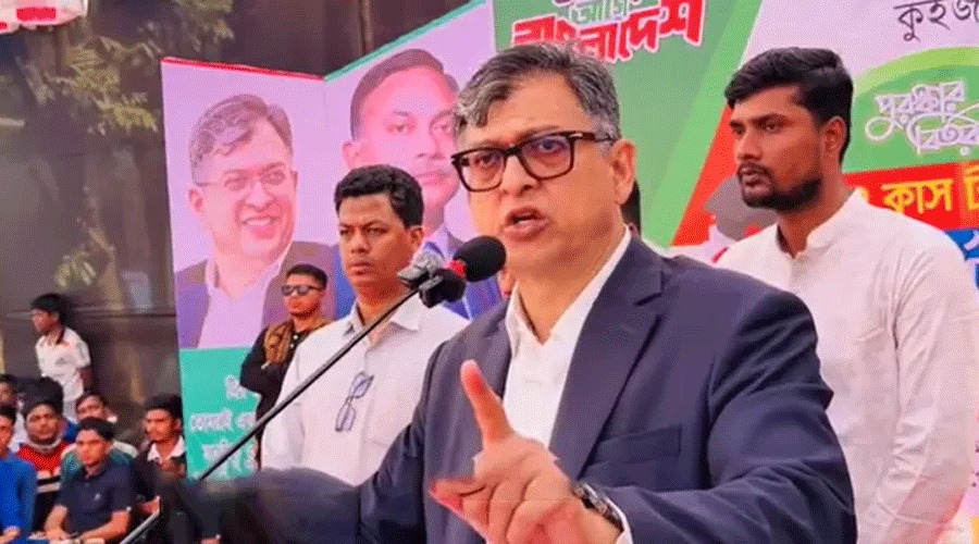 নারী সমাজকে ঘরে আবদ্ধ করে রাখতে চায় একটি দল: সালাহউদ্দিন