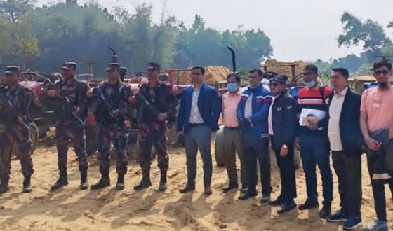 মাধবপুরে অবৈধ বালি উত্তোলনের দায়ে ৩ জনকে জরিমানা