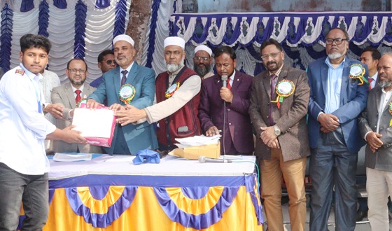 সাঁথিয়া কলেজে বার্ষিক ক্রীড়া প্রতিযোগিতা অনুষ্ঠিত