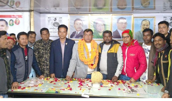 বরিশালে প্রবাসী বিএনপি নেতাকে গণসংবর্ধনা