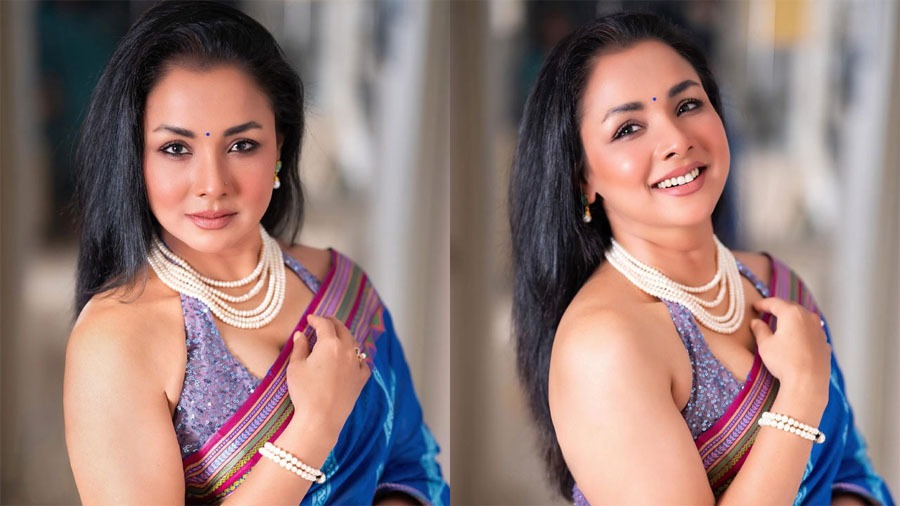 নীল-বেগুনি শাড়িতে নতুন করে আলোচনায় রুনা খান