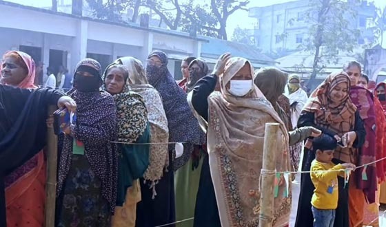 শান্তিপূর্ণ নির্বাচন ও গণভোট শেষে চলছে গণনা