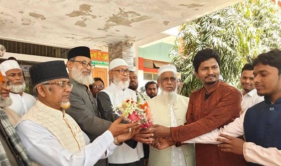 সাতক্ষীরায় চার সংসদ সদস্যকে শিবিরের বরণ