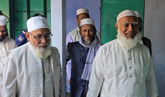 নিহত ২ কর্মীর পরিবারের সঙ্গে সাক্ষাৎ জামায়াত আমীরের