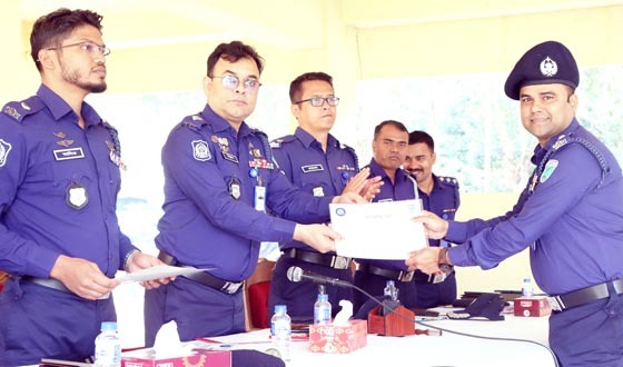 জেলায় শ্রেষ্ঠ হলেন শ্রীমঙ্গল থানার ওসি জহিরুল ইসলাম