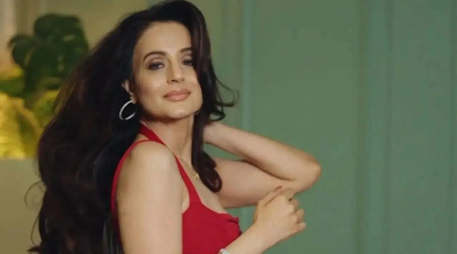 গ্রেপ্তার হওয়ার ঝুঁকিতে আমিশা প্যাটেল