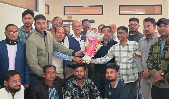 রাসিক কর্মচারী ইউনিয়নের নবনির্বাচিত কমিটির সংবর্ধনা