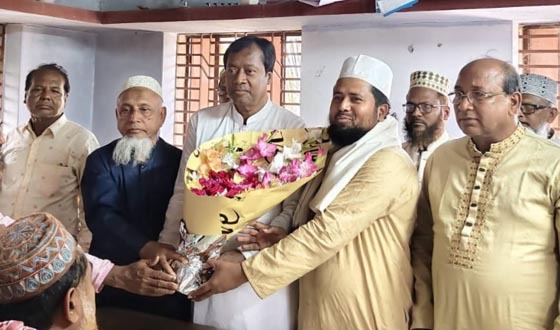 জামায়াত প্রার্থীর সঙ্গে সাক্ষাৎ করেছেন বিশ্বাস জাহাঙ্গীর আলম