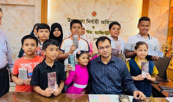 সরাইলের ১২ শিক্ষার্থীর আনন্দ উৎযাপন