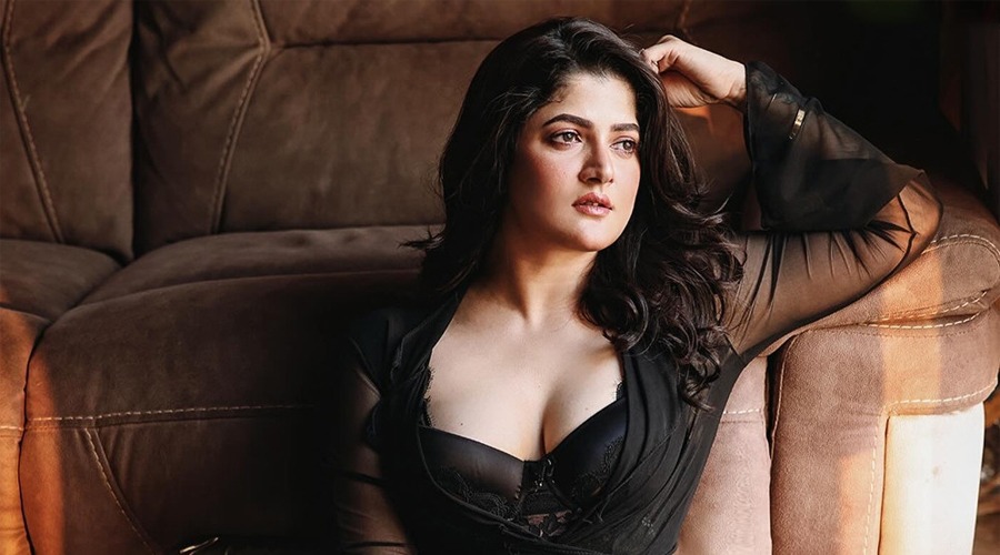 শরীর নিয়ে নেতিবাচক মন্তব্যের শিকার, পুলিশের দ্বারস্থ শ্রাবন্তী