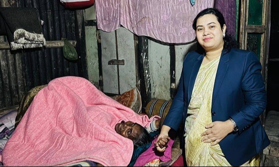 মধ্যরাতে কম্বল নিয়ে হাজির ইউএনও