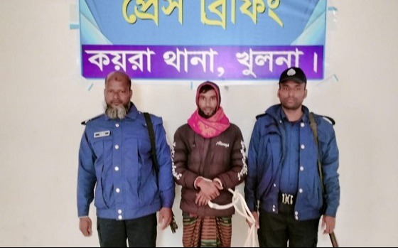 কয়রায় পুলিশের অভিযানে ইয়াবা সহ  আটক ১