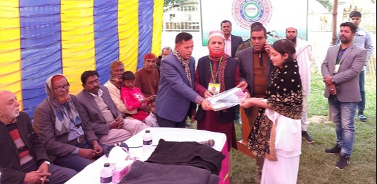 শৈলকুপায় ‘সেবক’ ফাউন্ডেশনে শীতবস্ত্র বিতরণ