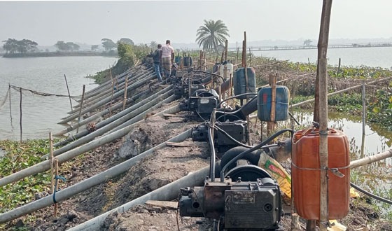 কেশবপুরে পানি নিষ্কাশন না হওয়ায়, বোরো আবাদ অনিশ্চিত