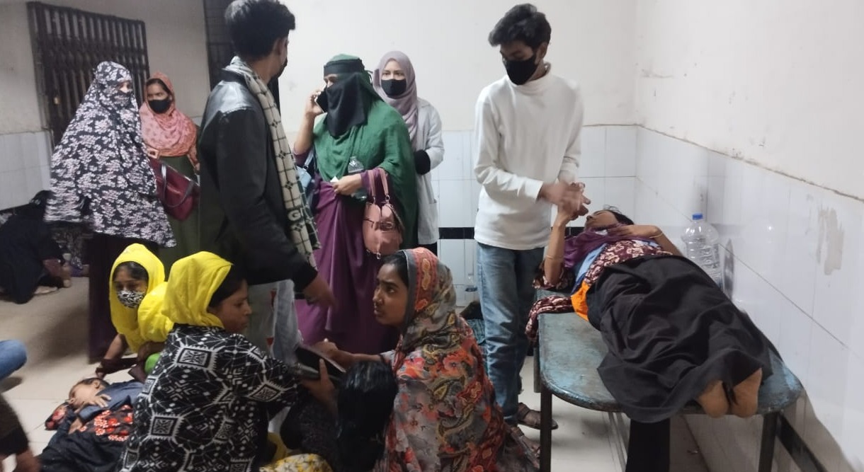 টঙ্গীতে ‌'প্যানিক এ্যাটাকে' অর্ধশতাধিক পোশাক শ্রমিক অসুস্থ