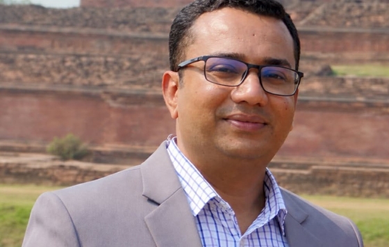 বাগমারায় মাধ্যমিক পর্যায়ে শ্রেষ্ঠ শিক্ষক আনোয়ার হোসাইন