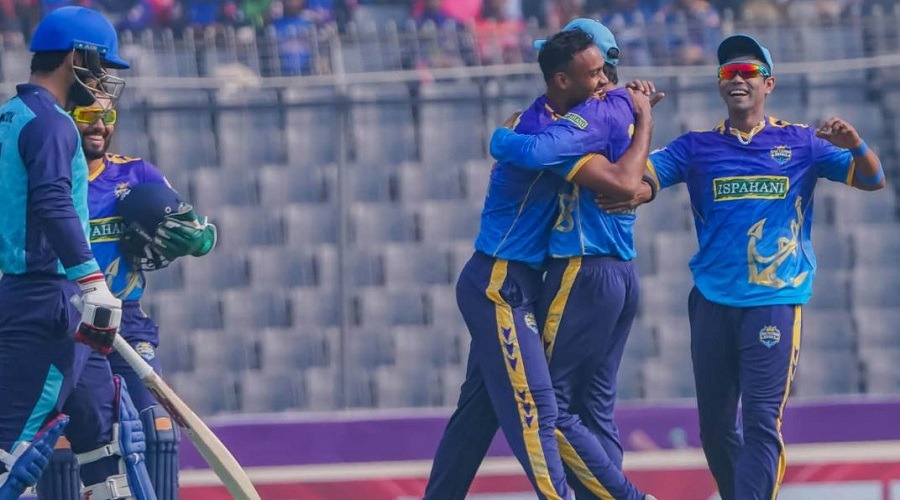 বিপিএল থেকে বিদায় নিলো নোয়াখালী