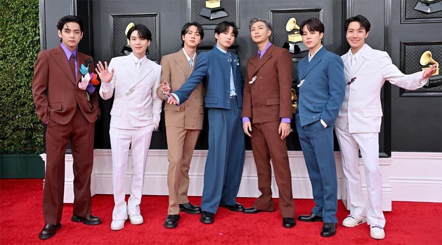 অ্যালবাম ও ওয়ার্ল্ড ট্যুর, নতুন যাত্রায় বিটিএস