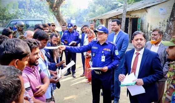 শেরপুরে প্রশাসনের ভোটকেন্দ্র পরিদর্শন