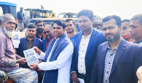 বাবুগঞ্জে ট্রাক প্রতীকে ভোট চেয়ে গণসংযোগ