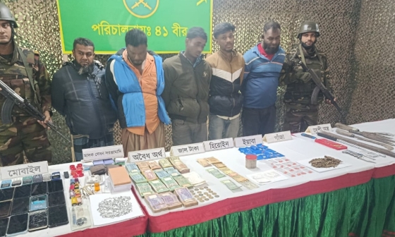 বরিশালের হিজলায় সেনাবাহিনীর অভিযান-৫