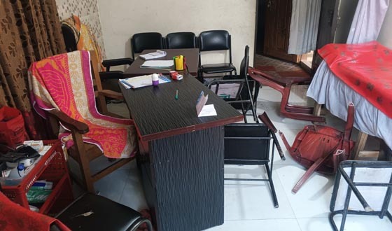 সাংবাদিকের ব্যবসা প্রতিষ্ঠানে সন্ত্রাসী হামলা ও লুটপাট