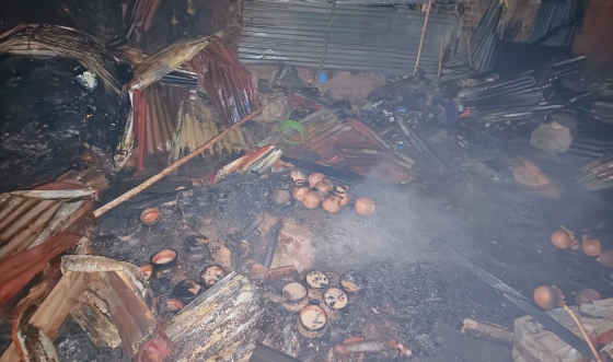 বাগমারায় দই তৈরির কারখানায় অগ্নিকাণ্ড, বাড়িসহ পুড়ে ছাই